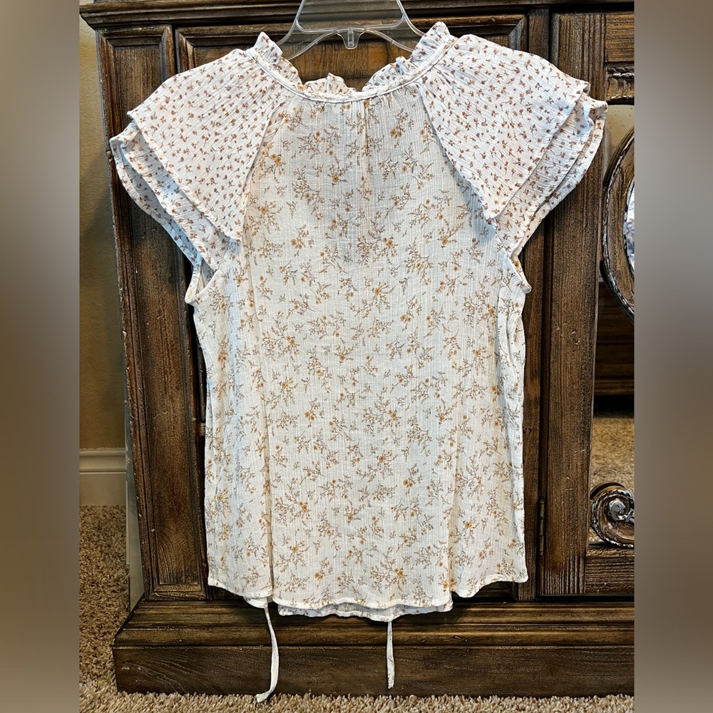 Floral Ruffle Sleeve Blouse - Picture 4 of 5